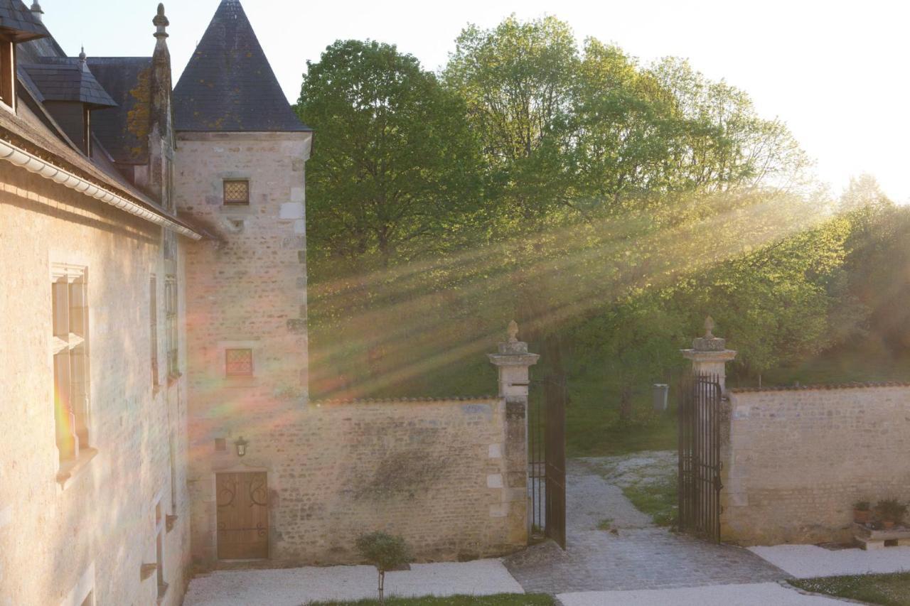 Chateau De Bois Charmant Les Nouillers Exterior foto